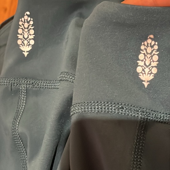 FP MOVEMENT Back It Up Onesie / Pacific New - Picture 15 of 16